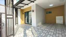 3 Bedroom Townhouse for sale in Bang Chan, Bangkok