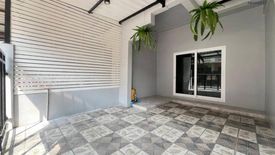 2 Bedroom Townhouse for sale in Lat Sawai, Pathum Thani near BTS Khlong Si