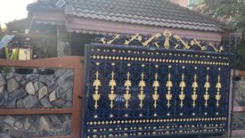 3 Bedroom House for sale in Sam Wa Tawan Tok, Bangkok