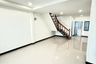 2 Bedroom Townhouse for sale in Om Noi, Samut Sakhon