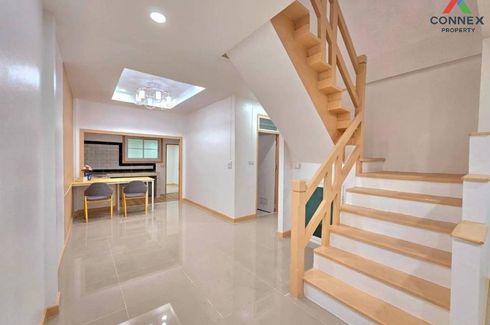 2 Bedroom Townhouse for sale in Sanam Bin, Bangkok