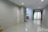 3 Bedroom Townhouse for sale in Sixnature Ramintra, Bang Chan, Bangkok