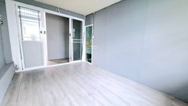 4 Bedroom Townhouse for rent in Thung Maha Mek, Bangkok near MRT Lumpini