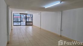 1 Bedroom Commercial for rent in Phlapphla, Bangkok