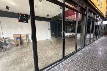 Commercial for rent in Phra Khanong Nuea, Bangkok