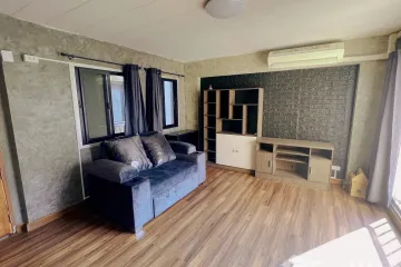 1 Bedroom Condo for sale in Thana Place, Lat Phrao, Bangkok
