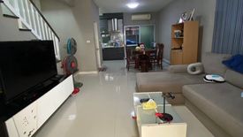3 Bedroom Townhouse for sale in Town Avenue Rama 9, Hua Mak, Bangkok