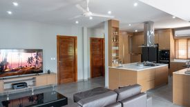 4 Bedroom House for sale in Rawai, Phuket