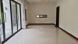 4 Bedroom Townhouse for sale in Loch Palm Golf Club, Kathu, Phuket