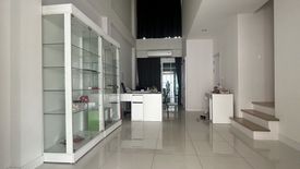 5 Bedroom Townhouse for sale in Bang Na, Bangkok