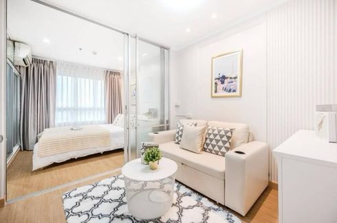 1 Bedroom Condo for sale in Wong Sawang, Bangkok