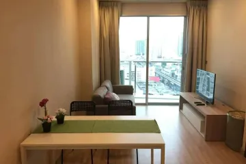 2 Bedroom Condo for rent in Sky Walk Condominium, Phra Khanong Nuea, Bangkok near BTS Phra Khanong