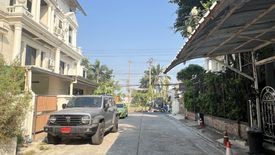 4 Bedroom House for rent in Sam Sen Nok, Bangkok near MRT Huai Khwang