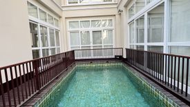 6 Bedroom House for rent in Phra Khanong, Bangkok near BTS Phra Khanong