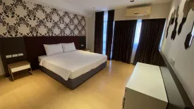 2 Bedroom Condo for rent in Nantiruj Tower, Khlong Toei, Bangkok near BTS Asoke
