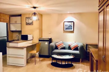 Condo for rent in 39 Suites, Khlong Tan Nuea, Bangkok near BTS Phrom Phong