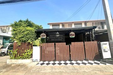3 Bedroom Townhouse for sale in Khlong Sam, Pathum Thani