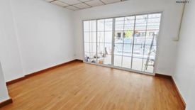 5 Bedroom Townhouse for sale in Om Noi, Samut Sakhon