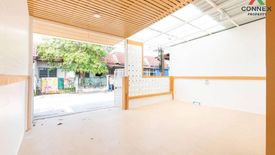 2 Bedroom Townhouse for sale in Baan Ruean Suk 2, Lam Phak Kut, Pathum Thani