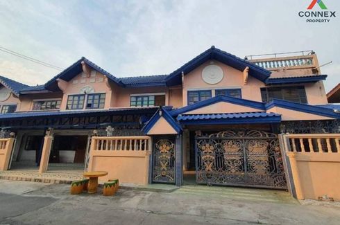 4 Bedroom House for sale in Nong Khang Phlu, Bangkok
