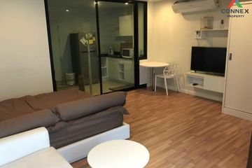 1 Bedroom Condo for sale in Tha Raeng, Bangkok near MRT Vatcharaphon