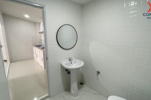 2 Bedroom Townhouse for sale in Baan Thepharak KM. 25, Bang Phriang, Samut Prakan