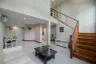 2 Bedroom Condo for rent in P.R.Home III Apartment, Khlong Tan Nuea, Bangkok