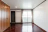 3 Bedroom Condo for rent in Regent on the Park 2, Khlong Tan Nuea, Bangkok near BTS Ekkamai