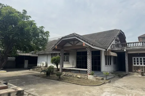3 Bedroom House for sale in Bang Kraso, Nonthaburi near MRT Bang Krasor