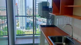 1 Bedroom Condo for sale in Pak Khlong Phasi Charoen, Bangkok near MRT Bang Wa