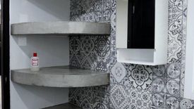 1 Bedroom Condo for sale in 15 Suite, Khlong Toei Nuea, Bangkok near Airport Rail Link Makkasan