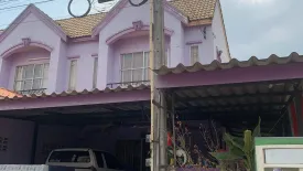 3 Bedroom Townhouse for sale in Praphassorn Green Park, Bo Win, Chonburi