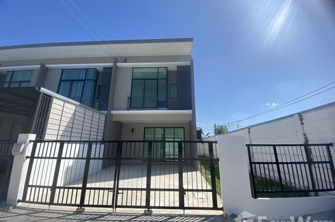 3 Bedroom Townhouse for sale in Patio Ladkrabang-Moterway, Thap Yao, Bangkok