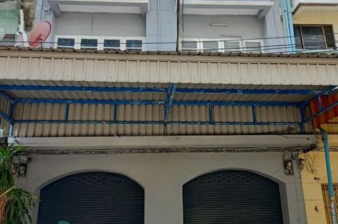 3 Bedroom Townhouse for sale in Bang Bon, Bangkok