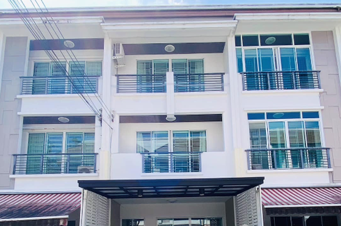3 Bedroom Townhouse for rent in Baan Klang Muang Sathorn-Taksin 2, Bang Kho, Bangkok near BTS Wutthakat