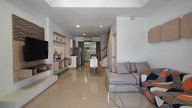 3 Bedroom Townhouse for rent in Phlapphla, Bangkok near MRT Ramkhamhaeng
