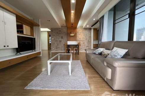 2 Bedroom Condo for rent in Acadamia Grand Tower, Khlong Tan Nuea, Bangkok near BTS Phrom Phong