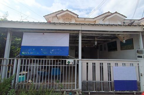 3 Bedroom Townhouse for sale in Baan Pruksa 51 Chalongkrung, Lam Pla Thio, Bangkok