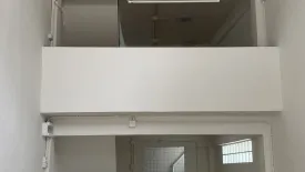 2 Bedroom Townhouse for rent in Khlong Toei, Bangkok