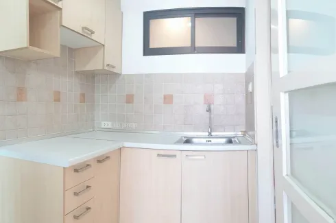 1 Bedroom Condo for rent in Sam Sen Nai, Bangkok near BTS Saphan Kwai