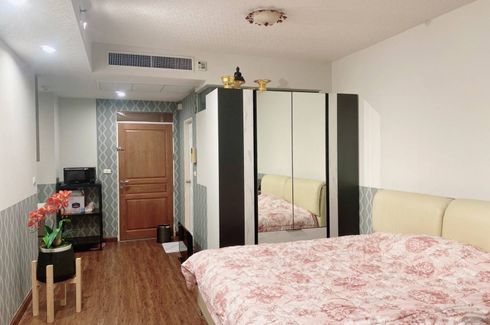 1 Bedroom Condo for sale in Supalai River Place, Bang Lamphu Lang, Bangkok near BTS Krung Thon Buri