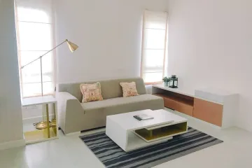 2 Bedroom Condo for rent in Chan Kasem, Bangkok near MRT Lat Phrao