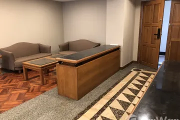 2 Bedroom Condo for rent in United Tower, Khlong Tan Nuea, Bangkok near BTS Thong Lo