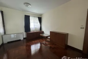 2 Bedroom Apartment for rent in The Kameo Court, Khlong Toei Nuea, Bangkok near BTS Nana