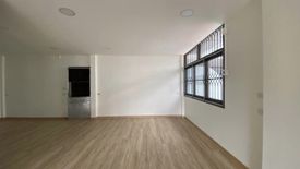 3 Bedroom House for rent in Wat Tha Phra, Bangkok near MRT Charan 13