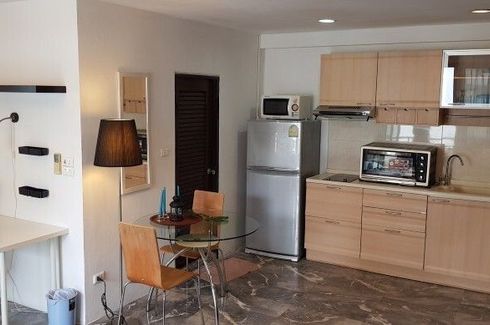 1 Bedroom Condo for rent in Saranjai Mansion, Khlong Toei, Bangkok near BTS Nana