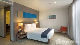 Apartment for rent in Holiday Inn Express Bangkok Sathorn, Silom, Bangkok near BTS Chong Nonsi