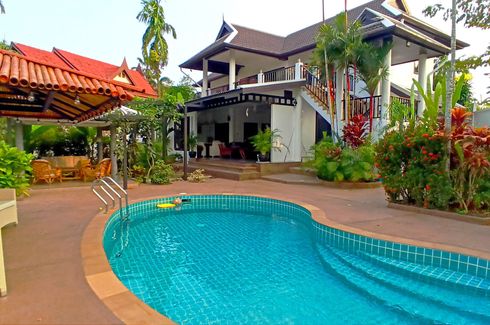 5 Bedroom Villa for rent in Chalong, Phuket