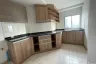 1 Bedroom Apartment for rent in P.W.T. Mansion, Khlong Toei, Bangkok near MRT Queen Sirikit National Convention Centre
