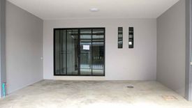 3 Bedroom Townhouse for sale in Suanpru Villa, Bang Pla, Nakhon Pathom